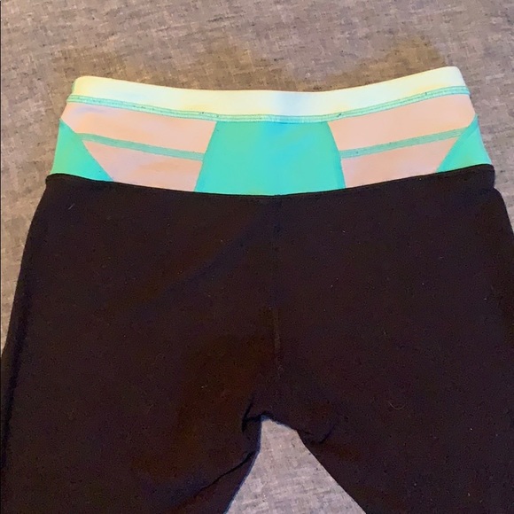 Lululemon Wunder Under tight leggings yoga pants - Picture 3 of 3